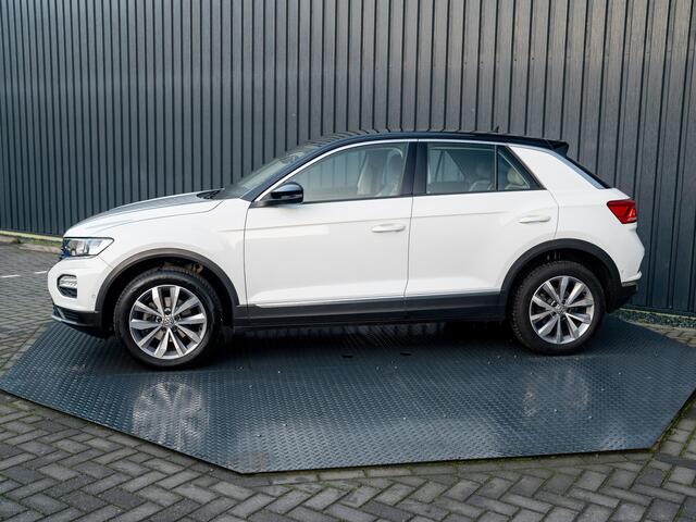 Volkswagen T-Roc 1.5 TSI 150Pk DSG Sport | Camera | Trekhaak afnb. | Leder | Stoelverw. | Side Assist | Prijs Rijklaar!!