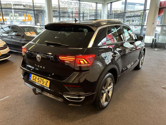 Volkswagen T-Roc 1.5 TSI 3X R-Line Automaat | Panoramadak | Achteruitrijcamera | Digital dashboard | Adaptieve cruise control | Nederlands geleverd | Apple carplay | Climate control | Stoelverwarming