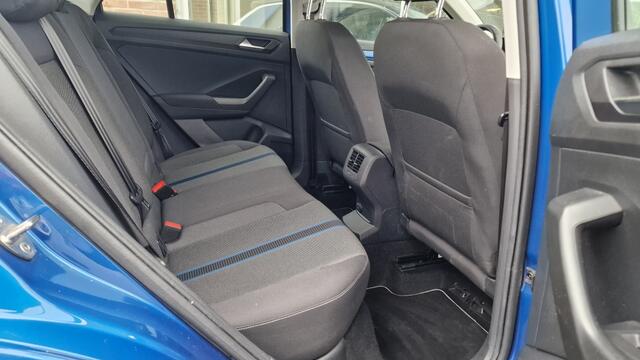 Volkswagen T-Roc 1.0 TSI Style, Stoelverwarming, NL Auto!