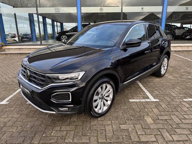 Volkswagen T-Roc 1.5 TSI Sport | LED | Camera | Navi | Cruise C. | St.kachel |