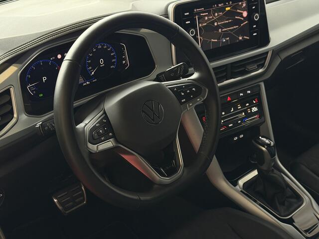 Volkswagen T-Roc 1.5 TSI 150PK EVO ADAP.CRUISE LED VIR.COCKPIT STOEL/.VERW. CAMERA TREKHAAK LMV 03.2025 HALF LEDER DODE.HOEK.DET "Volkswagen rijden begint bij Topautos.nl - 75 topmodellen direct op voorraad!"