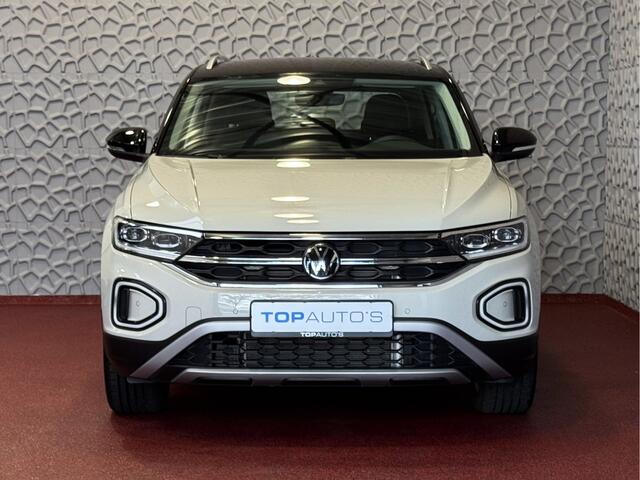 Volkswagen T-Roc 1.5 TSI 150PK STYLE PLUS BI-TONE ZWART DAK/SPIEGELS ALCANTARA IQ. ELEK.KLEP ADAP.CRUISE VIR.COCKPIT CAMERA STOEL/STUUR VERW. 17''LMV 06/2024