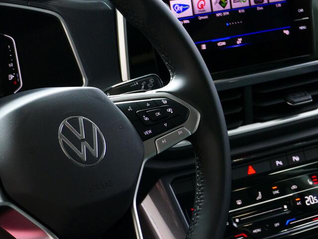 Volkswagen T-Roc 1.5 TSI 150PK STYLE PLUS BI-TONE ZWART DAK/SPIEGELS ALCANTARA IQ. ELEK.KLEP ADAP.CRUISE VIR.COCKPIT CAMERA STOEL/STUUR VERW. 17''LMV 06/2024