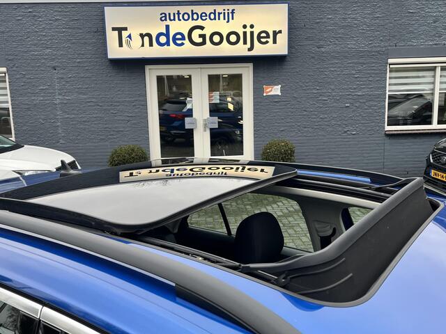 Volkswagen T-Roc 1.0 TSi Style Business | NAV. | PANORAMA | CAMERA | 18" |