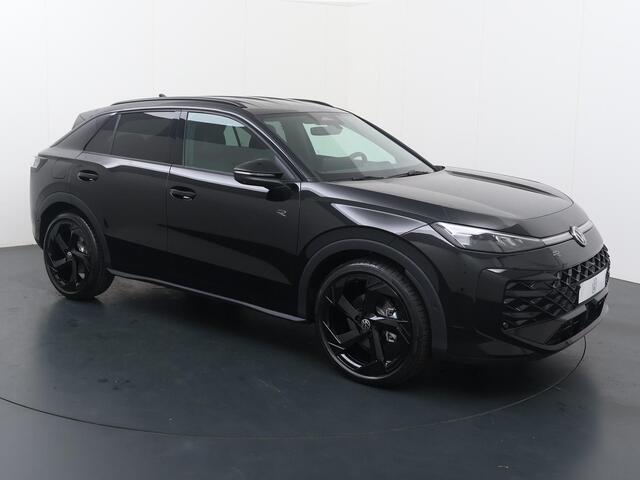 Volkswagen T-Roc R-Line First Edition 1.5 eTSI 110 kW / 150 PK DSG | Black Style | Elektr. achterklap | Assistance pakket | Multimedia pakket | LED Matrix |