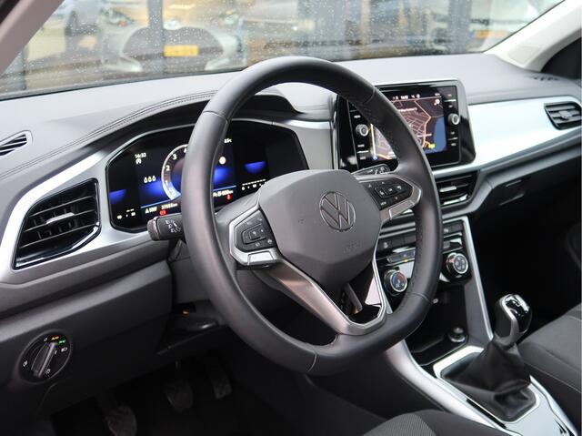 Volkswagen T-Roc 1.0 TSI Life | Navigatie | Parkeersensoren | App Connect |
