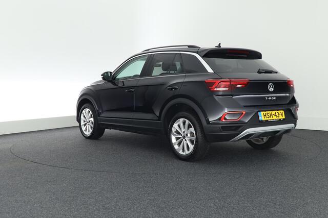 Volkswagen T-Roc 1.5 TSI 150pk DSG Life Edition Stoelverwarming Camera Keyless Led Navigatie