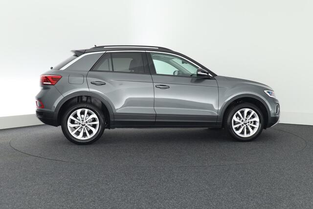Volkswagen T-Roc 1.5 TSI 150pk DSG Life Edition Stoelverwarming Camera Keyless Led Navigatie
