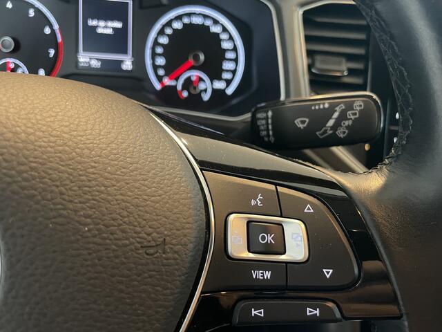 Volkswagen T-Roc 1.5 TSI Style Automaat - Climate control - Cruise control - Parkeersensoren voor en achter - Achteruitrijcamera - Stuurverwarming - Stoelverwarming - Dakrails - Bluetooth - Start/stop systeem - Stuur multi