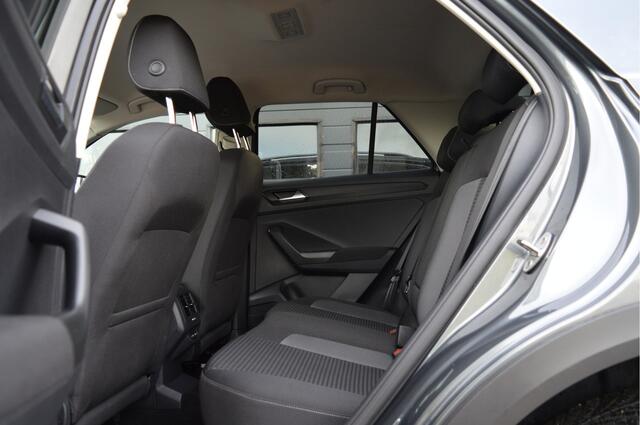 Volkswagen T-Roc 1.5 TSI | ACC | CAMERA | CARPLAY |