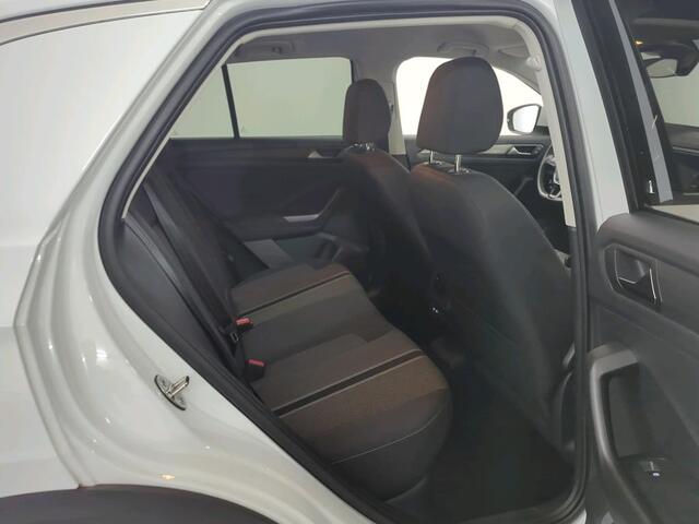 Volkswagen T-Roc 1.0 TSI Style Business / App connect / Parkeersensoren V+A / Climate controle / Stoelverwarming /