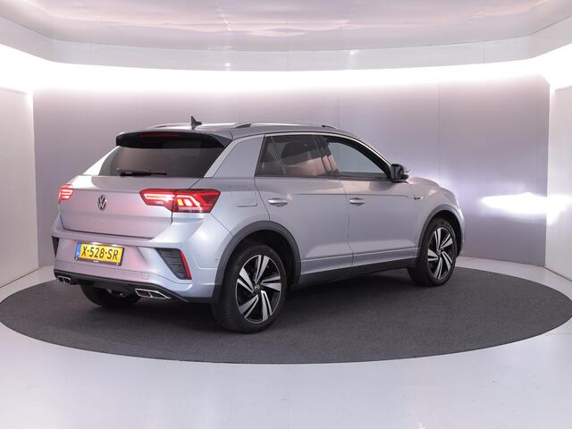 Volkswagen T-Roc 1.5 TSI R-Line 150 pk Automaat (DSG) | Verlengde garantie | Navigatie | Parkeersensoren (Park assist) | Achteruitrijcamera | Stoelverwarming | R-Line |