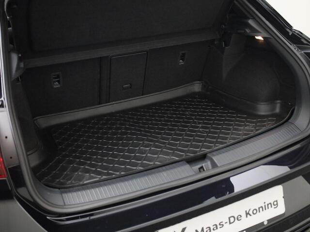 Volkswagen T-Roc 1.5TSI/150PK R-line Black Style DSG · Panoramadak · Trekhaak · BEATS Audio · Apple/Android Car Play
