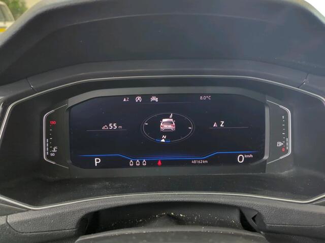 Volkswagen T-Roc 1.5 TSI Sport / AUTOMAAT/ TREKHAAK/ LED/ DIGITAL DASHBOARD/ ADAPT. CRUISE/ NAVI/ CLIMA