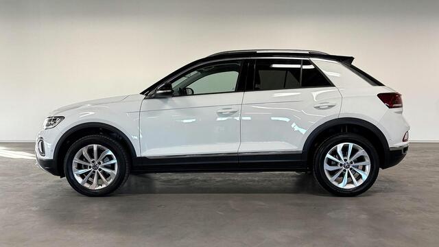 Volkswagen T-Roc 1.5 TSI Life Business | Pano dak | Key Less| Virtual cockpit