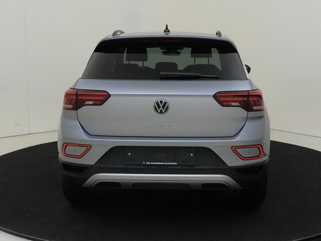 Volkswagen T-Roc Life Edition | 'App-Connect' draadloze smartphone integratie | 'App-Connect' draadloze smartphone integratie | Afstandscontrolesysteem (Front Assist)