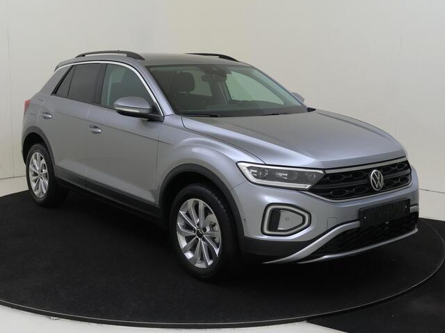 Volkswagen T-Roc Life Edition | 'App-Connect' draadloze smartphone integratie | 'App-Connect' draadloze smartphone integratie | Afstandscontrolesysteem (Front Assist)