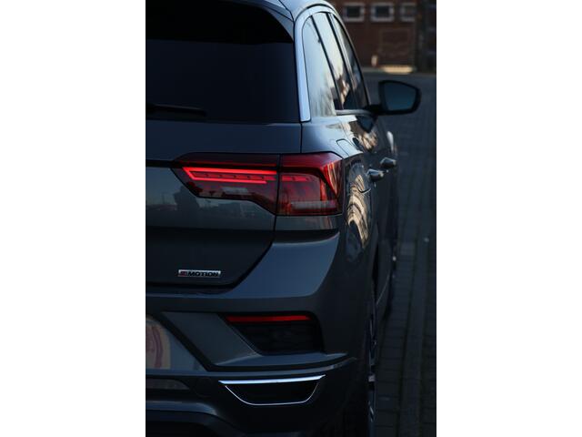 Volkswagen T-Roc 2.0 TSI 4Motion Sport panormadak | ACC |
