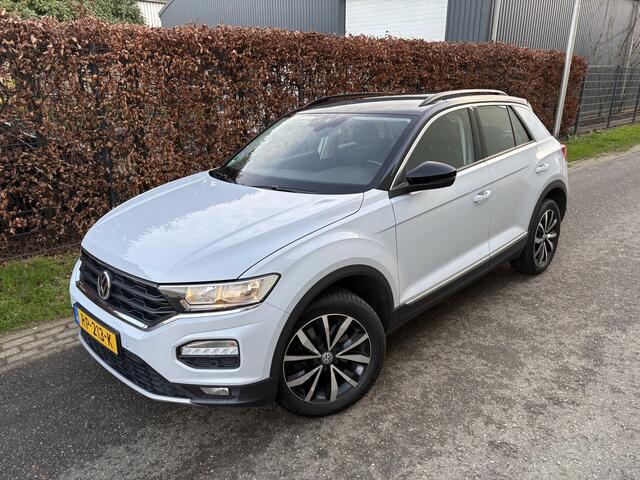 Volkswagen T-Roc 1.0 TSI Style / AIRCO / NAVI / CRUISE