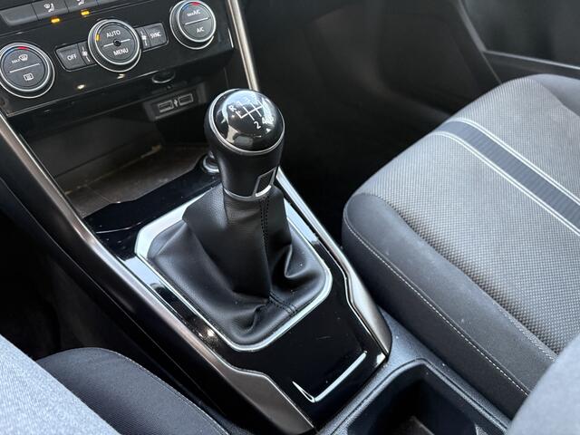 Volkswagen T-Roc 1.0 TSI Style / AIRCO / NAVI / CRUISE