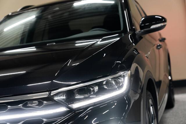 Volkswagen T-Roc 1.5 TSI R-Line PANO*T.HAAK*CAMERA*IQ-LIGHT*MASSAGE