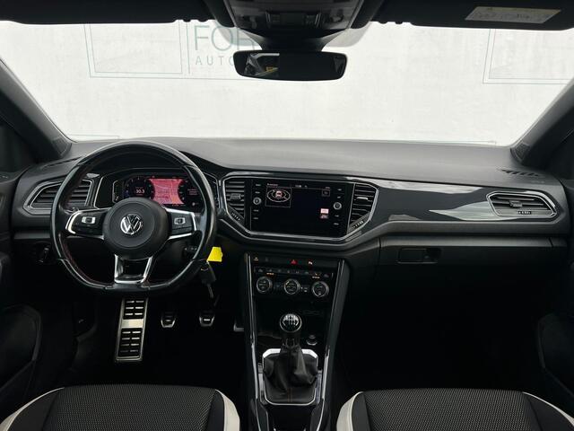 Volkswagen T-Roc 1.5 TSI Sport Business R CAMERA | TREKHAAK | NETTE AUTO | VIRTUAL COCKPIT |