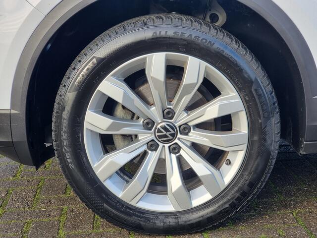 Volkswagen T-Roc 1.5 TSI Sport | Beats Audio | Apple carplay | Andriod auto |