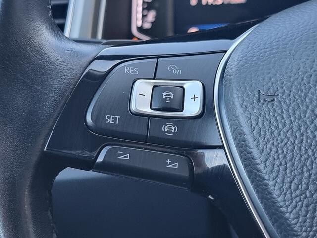 Volkswagen T-Roc 1.5 TSI Sport | Beats Audio | Apple carplay | Andriod auto |