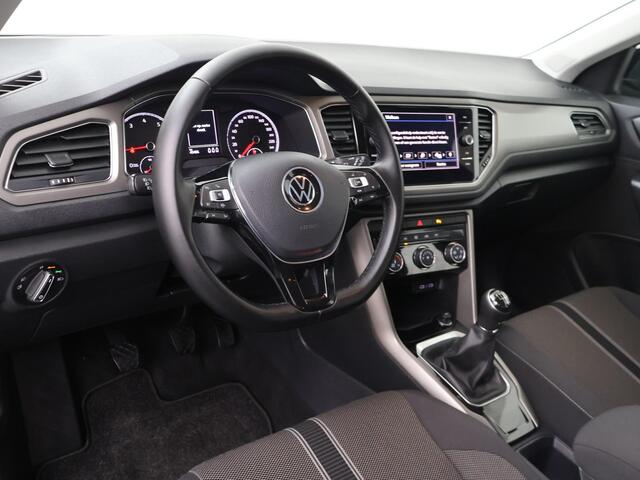 Volkswagen T-Roc 1.0 TSI Style | 110 PK | Navigatiesysteem | Adaptive cruise control | Apple Carplay/Android Auto |