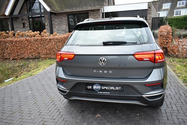 Volkswagen T-Roc 1.5 TSI Sport LEER, PANO, ACC SLÉCHTS 45DKM!