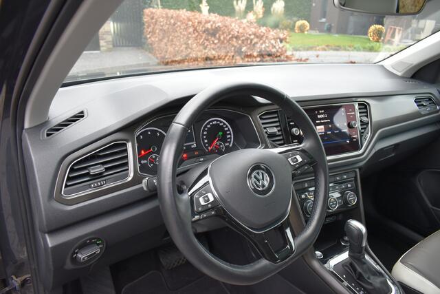 Volkswagen T-Roc 1.5 TSI Sport LEER, PANO, ACC SLÉCHTS 45DKM!