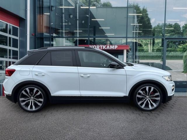 Volkswagen T-Roc 1.5 TSI SPORT PANO/CAMERA/ACC/STOELVERW./NAVI