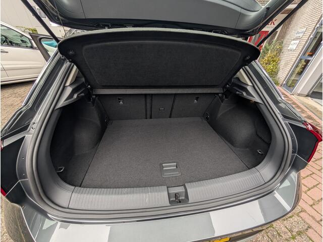 Volkswagen T-Roc 1.0 TSI Life Business