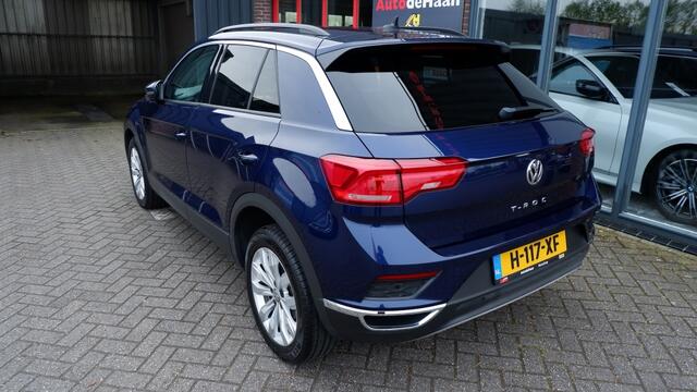 Volkswagen T-Roc 1.5 TSI DSG Style ACC/Navi/Clima/PDC/All-season/All-in prijs