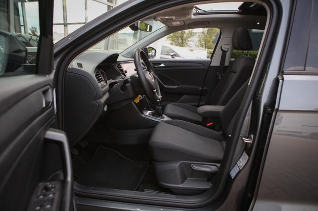 Volkswagen T-Roc 1.0 TSI Sport | Pano |