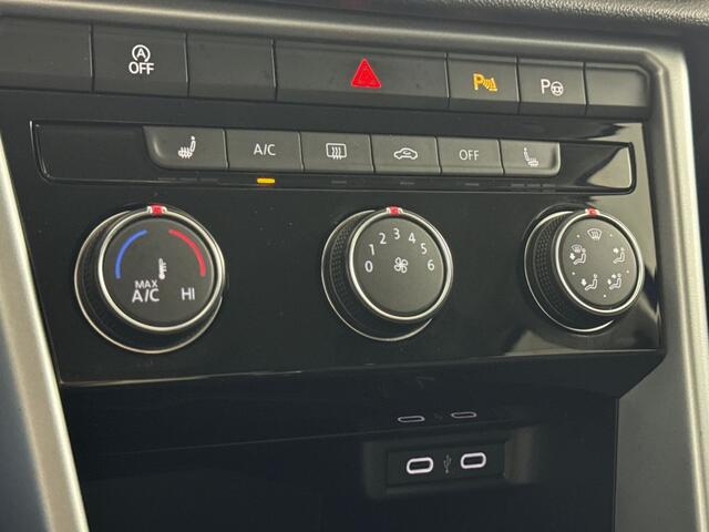 Volkswagen T-Roc 1.5 TSI Life Business DSG Automaat | Adaptieve Cruise Control | Apple Carplay/Android Auto | Parkeersensoren voor + achter