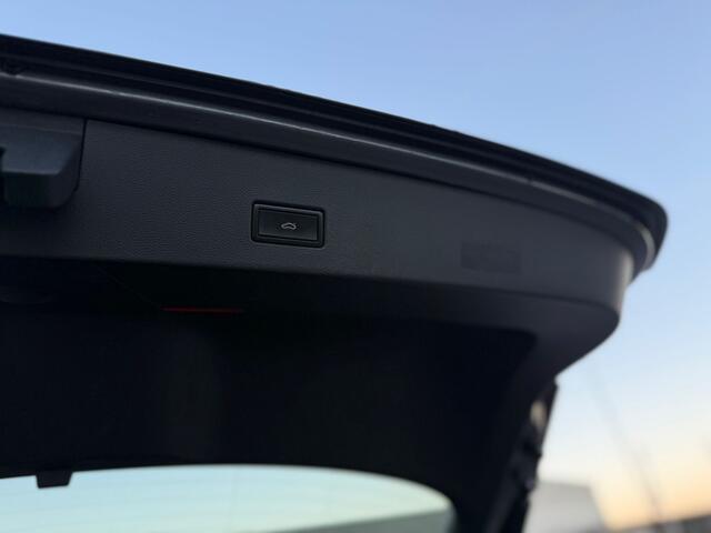 Volkswagen T-Roc 1.5 TSI Sport Line I Lane + Front Assist I Camera