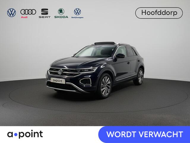Volkswagen T-Roc 1.5 TSI Style 150 pk Automaat (DSG) | Navigatie | Panoramadak | Parkeersensoren (Park assist) | Achteruitrijcamera | Lederen bekleding | Stoelverwarming |
