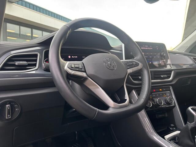 Volkswagen T-Roc 1.0 TSI LIFE EDITION AIRCO LMV PDC CARPLAY STOELVW ALCANTARA