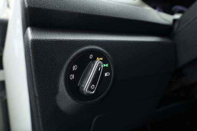 Volkswagen T-Roc 1.0 TSI Sport | Trekhaak | CarPlay | Adapt. Cruise | LED | Camera | Stoelverw. | PDC V+A | Navi