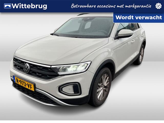 Volkswagen T-Roc 1.0 TSI 110PK Life / Climate control / App. connect / DAB+ / LED / Parkeersensoren V+A / 16" LMV