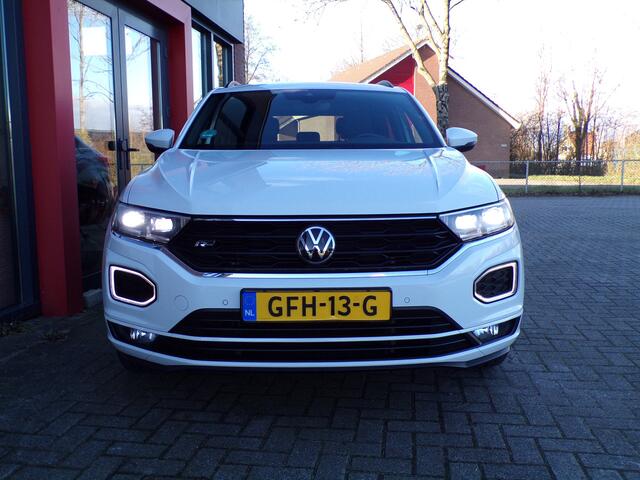 Volkswagen T-Roc 1.5 TSI R-Line Business Virtual cockpit Carplay Stoelverwarming
