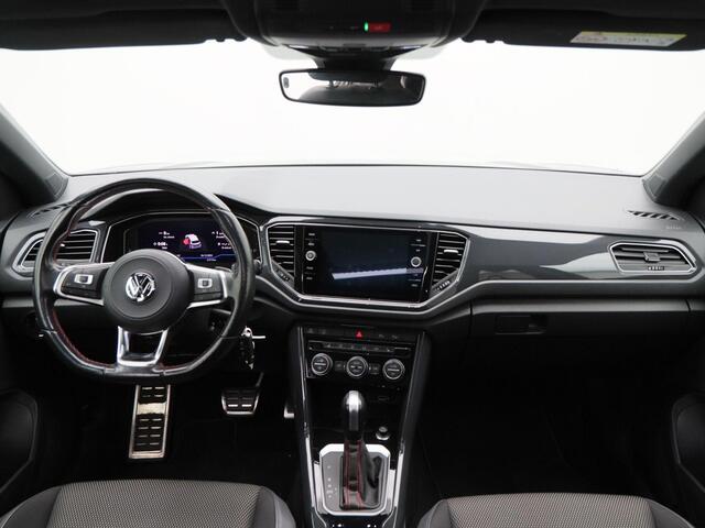 Volkswagen T-Roc 1.5 TSi 150 Pk Automaat Sport Business R-Line | Panoramadak | Adaptive Cruise | Climate Control | Stoelverwarming | Parkeersensoren | Bluetooth | Trekhaak | Navigatie | 19 Inch | 67.919 Km!!