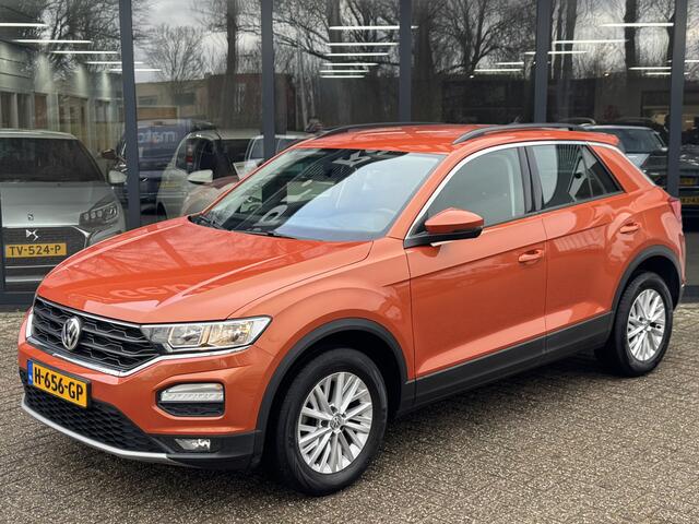 Volkswagen T-Roc 1.0 TSI Sport *Navigatie*Stoelverwarming*