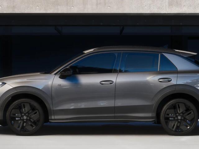 Volkswagen T-Roc R-Line First Edition 1.5 eTSI 110 kW / 150 PK SUV