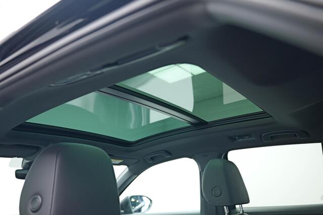 Volkswagen T-Roc 1.5 TSI R-Line Pano|Camera|Carplay|