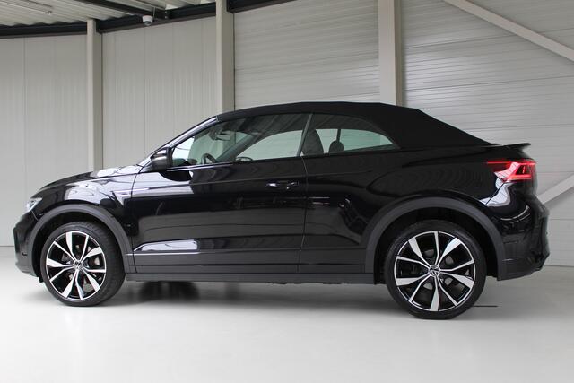 Volkswagen T-Roc Cabrio 1.5 TSI 150pk DSG R-Line Blackstyle Navigatie | Matrix Led | 19" Misano | Beats Audio