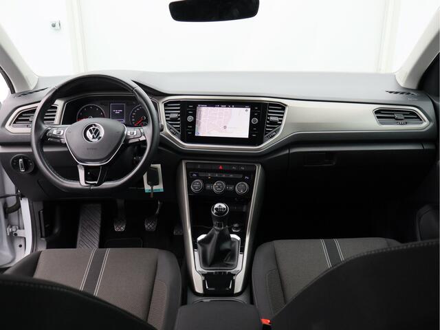 Volkswagen T-Roc 1.0 TSI Style/ lage km/ trekhaak/ zeer mooi!