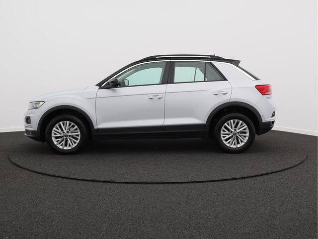 Volkswagen T-Roc 1.0 TSI Style/ lage km/ trekhaak/ zeer mooi!