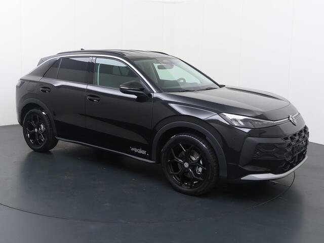 Volkswagen T-Roc 1.5 eTsi 116pk DSG Life First Edition | 18" Black Huntsville velgen | Stoel- & stuurwielverwarming |